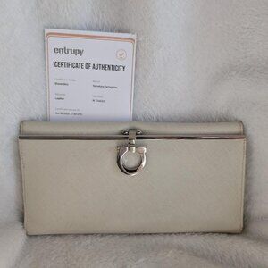 Authentic Salvatore Ferragamo White Leather Gancini Organizer